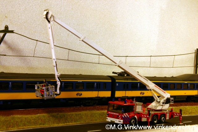 18-253%20HW%20Ddt;%2028-10-2006%20(6).jpg