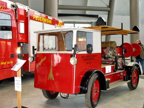 m10front500.jpg